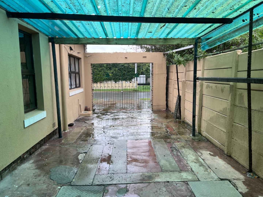 3 Bedroom Property for Sale in Wetton Western Cape